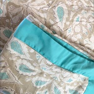 Queen size bedspread and pillowcases